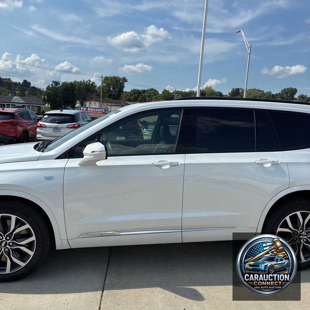 2025 Cadillac XT6 Sport