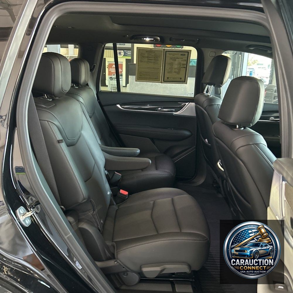 2024 Cadillac XT6 Sport