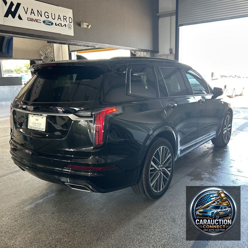 2024 Cadillac XT6 Sport