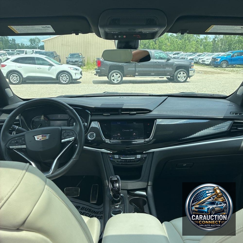 2024 Cadillac XT6 Sport
