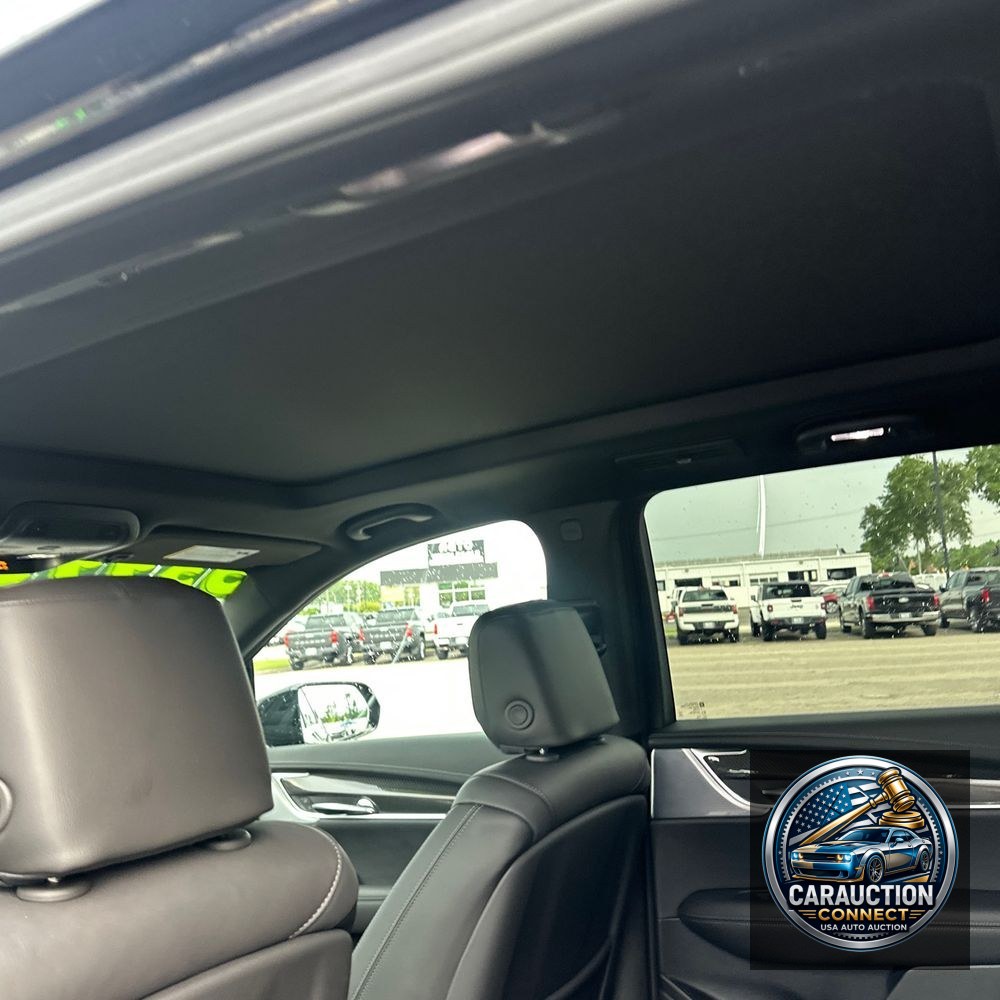 2025 Cadillac XT6 Sport