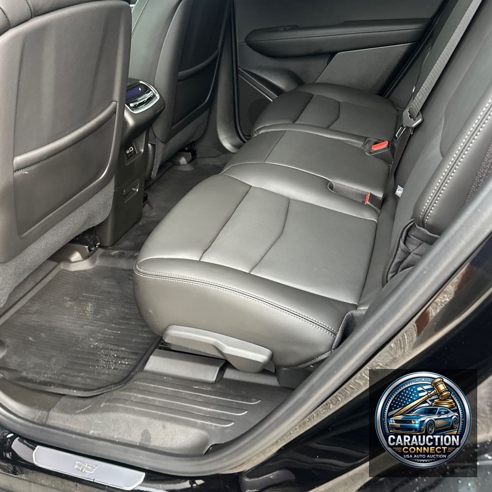 2025 Cadillac XT6 Sport