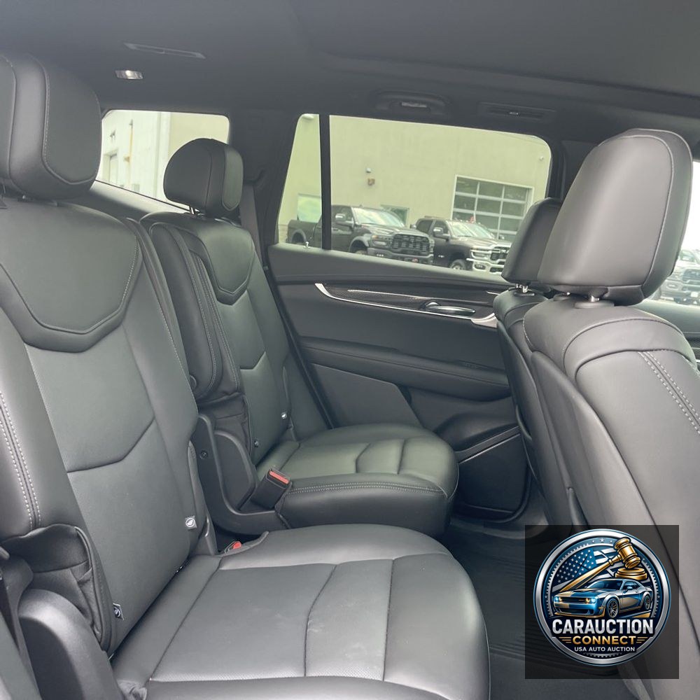 2024 Cadillac XT6 Sport