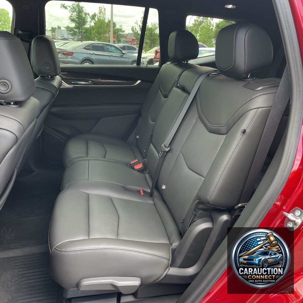 2024 Cadillac XT6 Sport