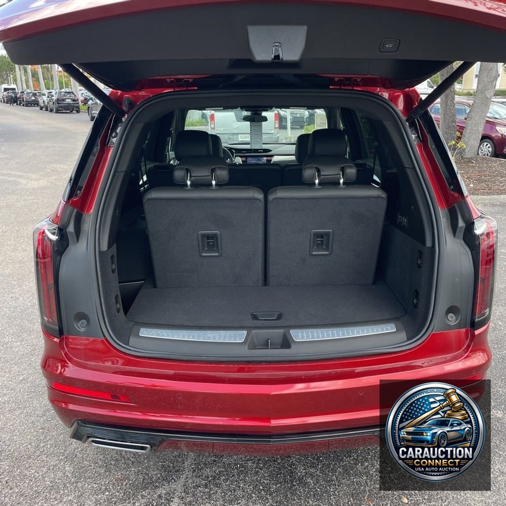 2024 Cadillac XT6 Sport