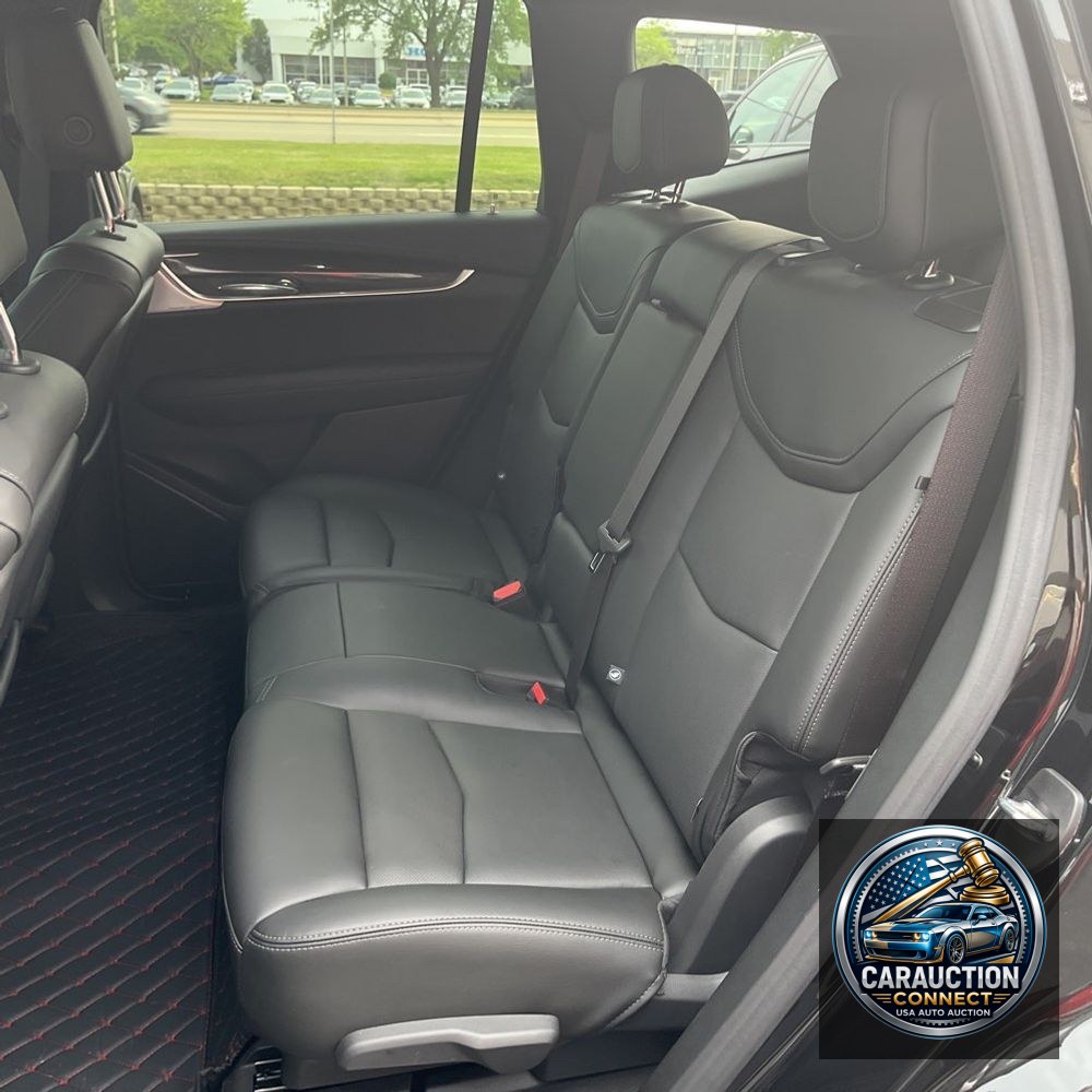 2024 Cadillac XT6 Sport