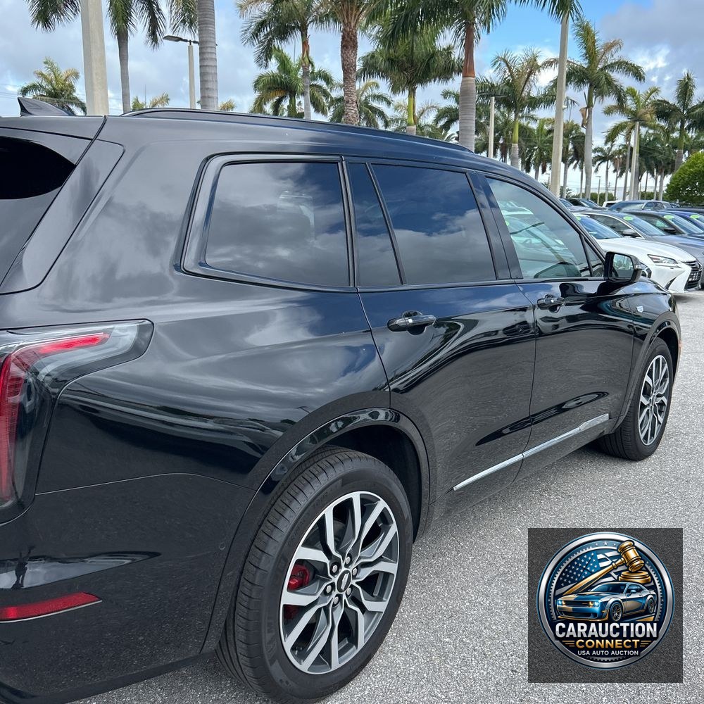 2024 Cadillac XT6 Sport