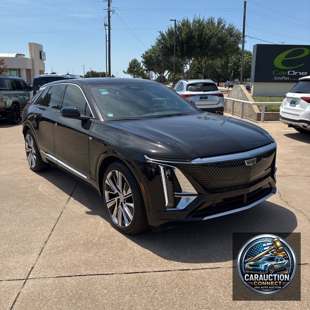 2024 Cadillac LYRIQ Luxury 3