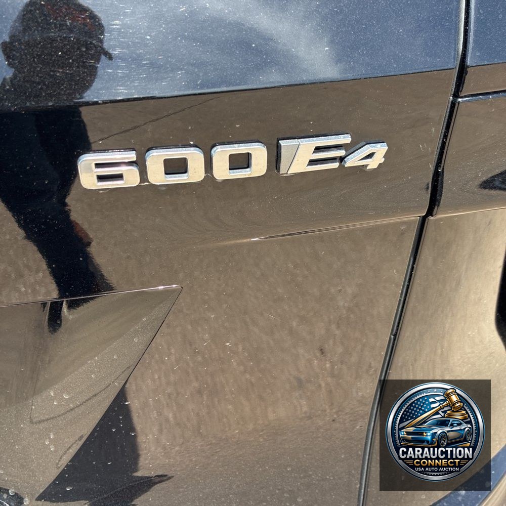 2024 Cadillac LYRIQ Luxury 3