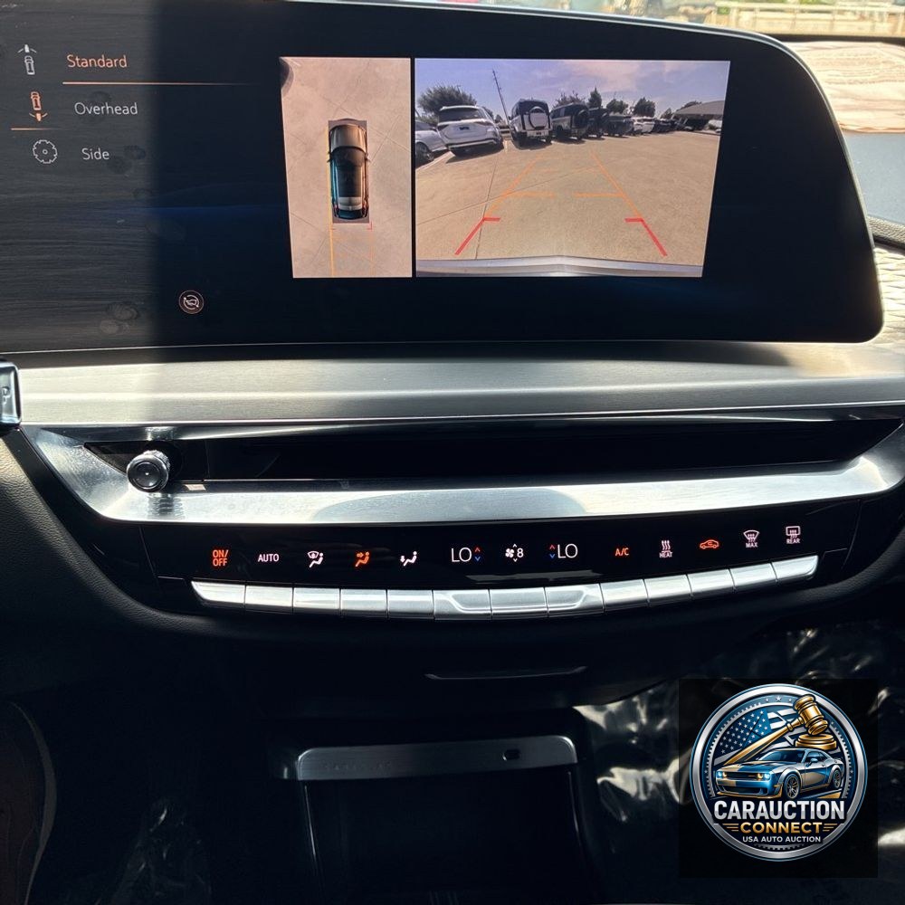 2024 Cadillac LYRIQ Luxury 3