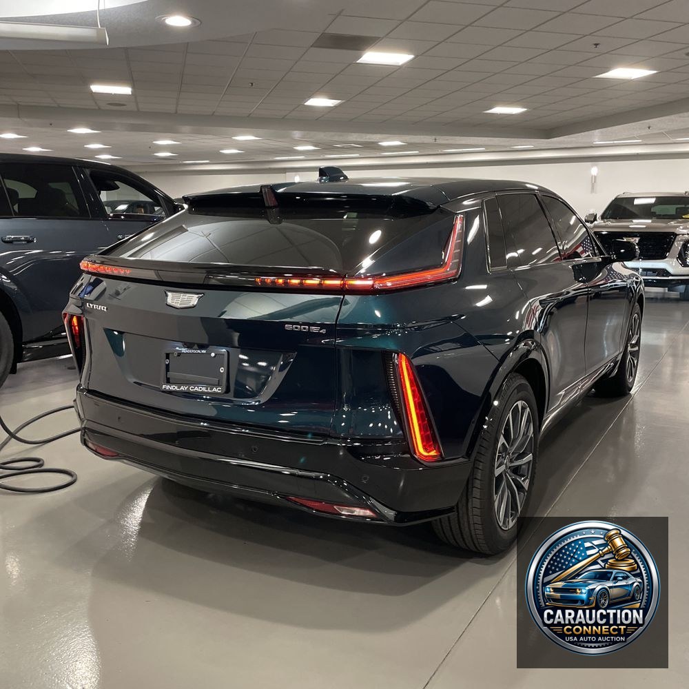 2024 Cadillac LYRIQ Sport 2