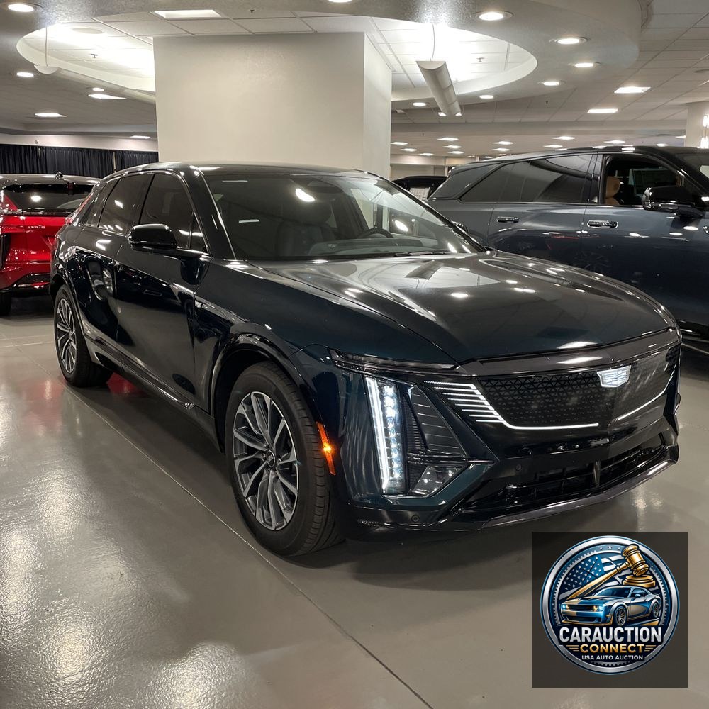2024 Cadillac LYRIQ Sport 2