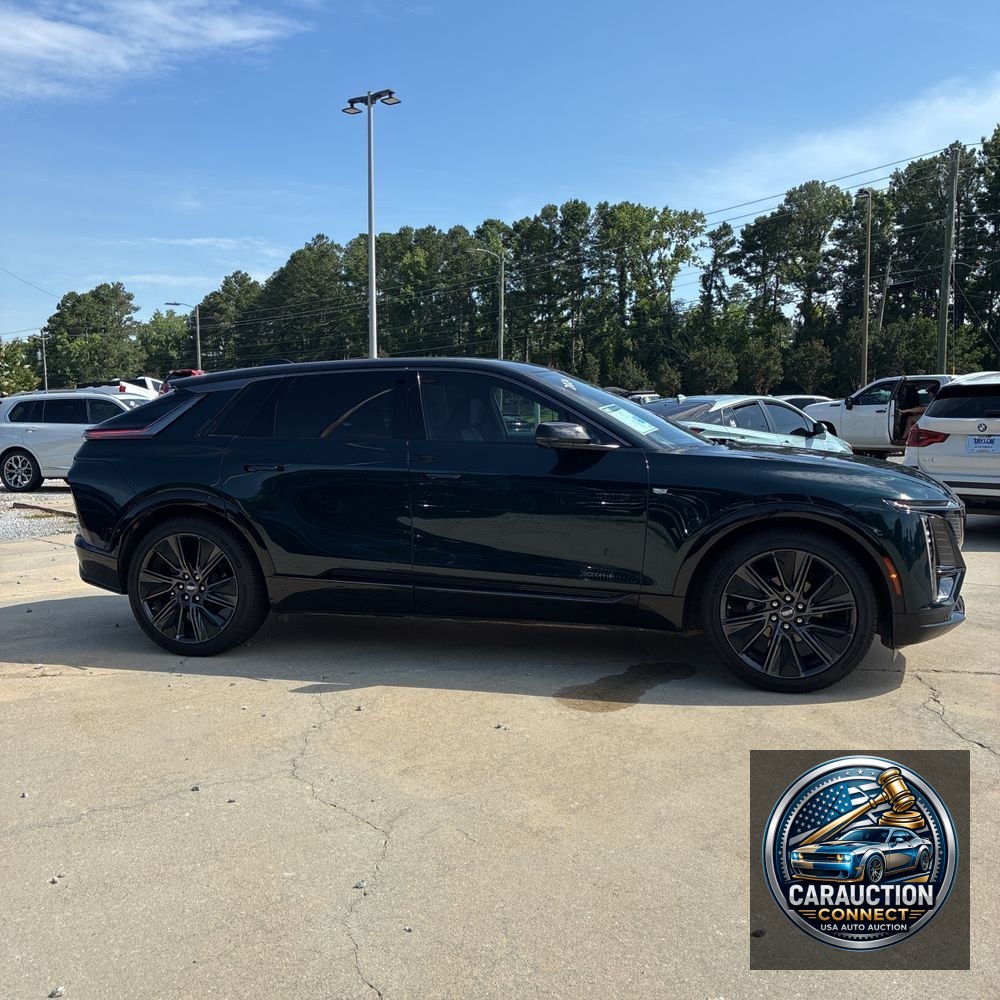 2024 Cadillac LYRIQ Sport 3