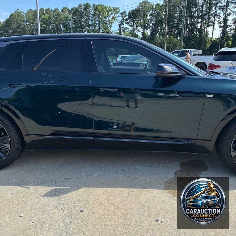 2024 Cadillac LYRIQ Sport 3
