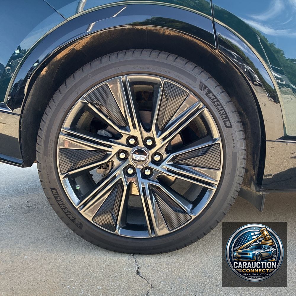 2024 Cadillac LYRIQ Sport 3