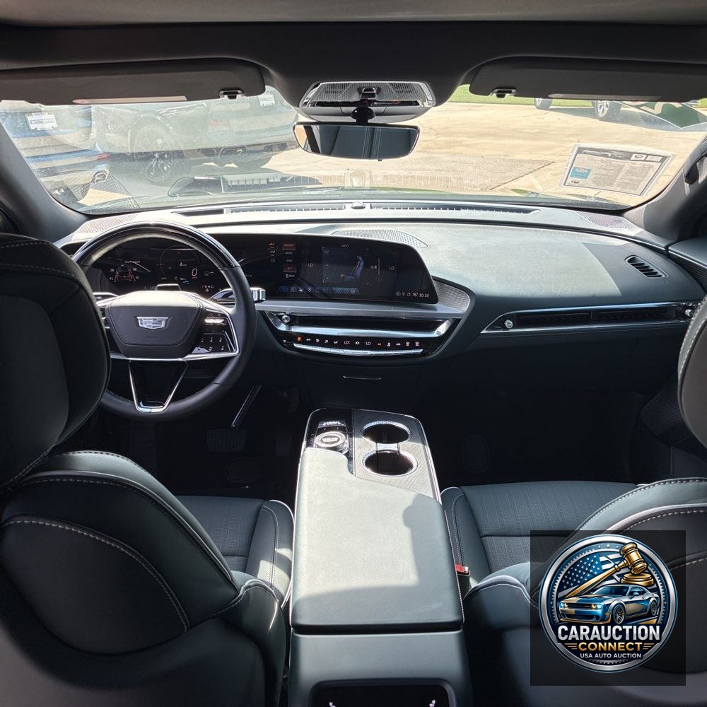 2024 Cadillac LYRIQ Sport 3