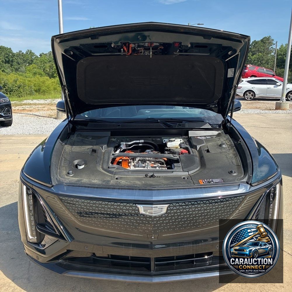 2024 Cadillac LYRIQ Sport 3