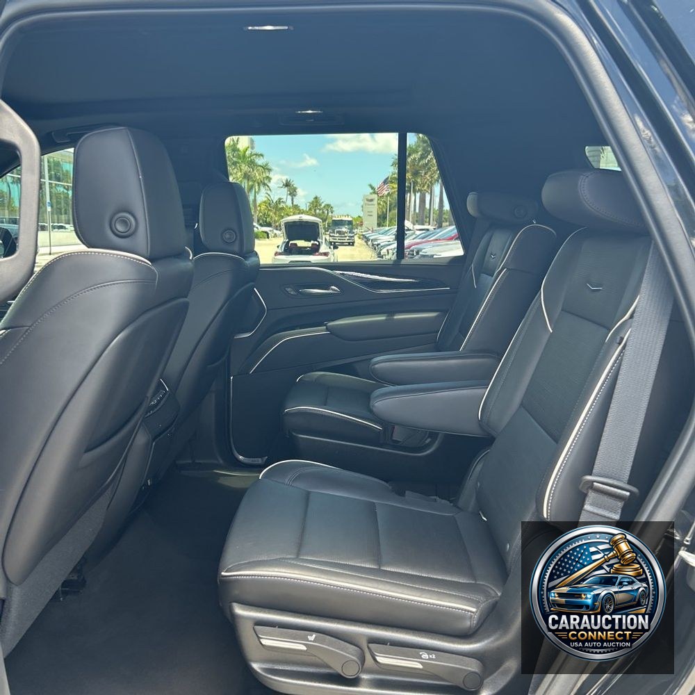 2021 Cadillac Escalade Sport