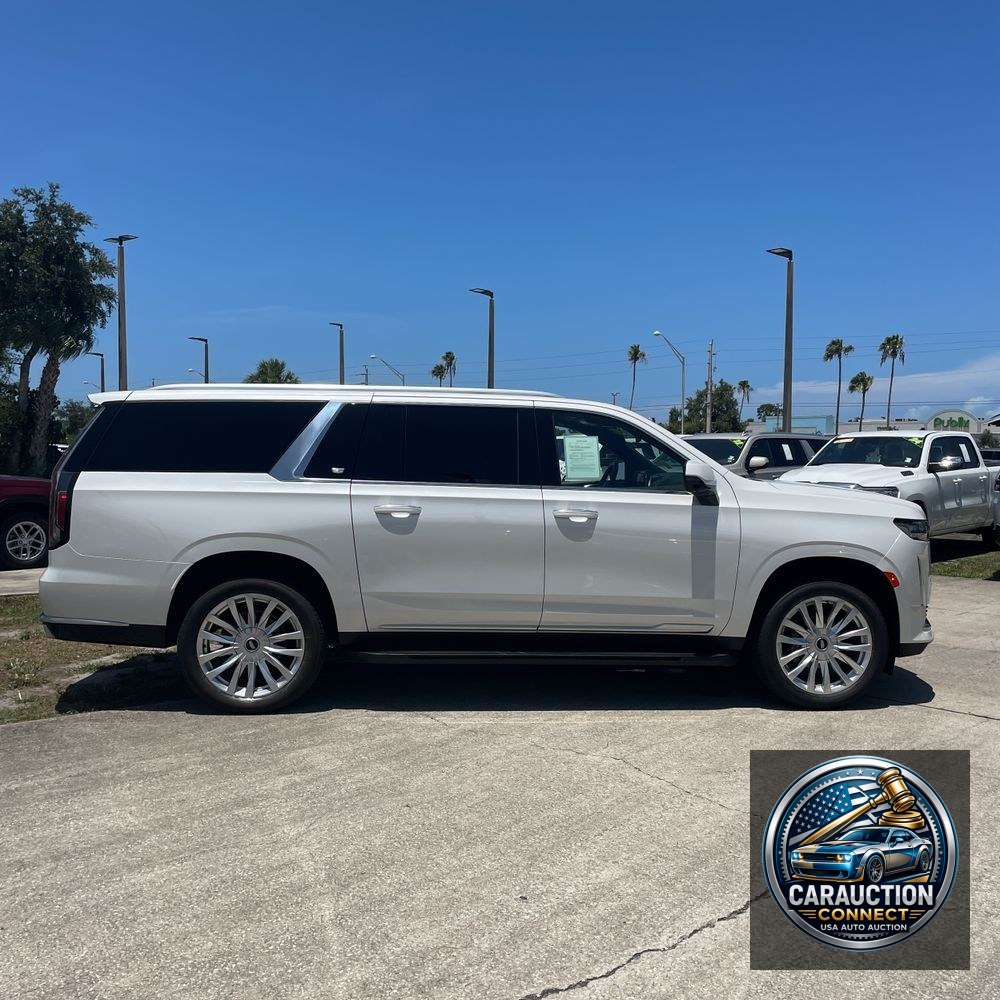 2022 Cadillac Escalade ESV Luxury