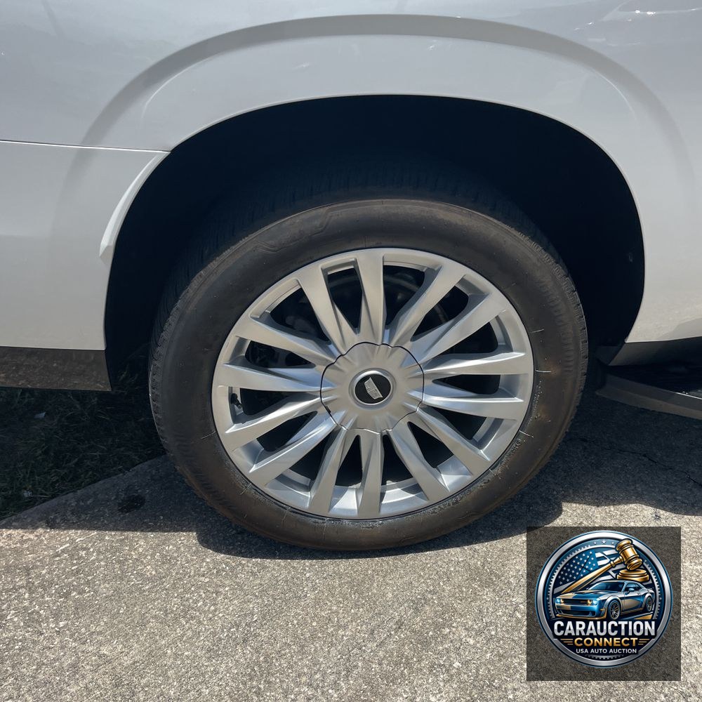 2022 Cadillac Escalade ESV Luxury