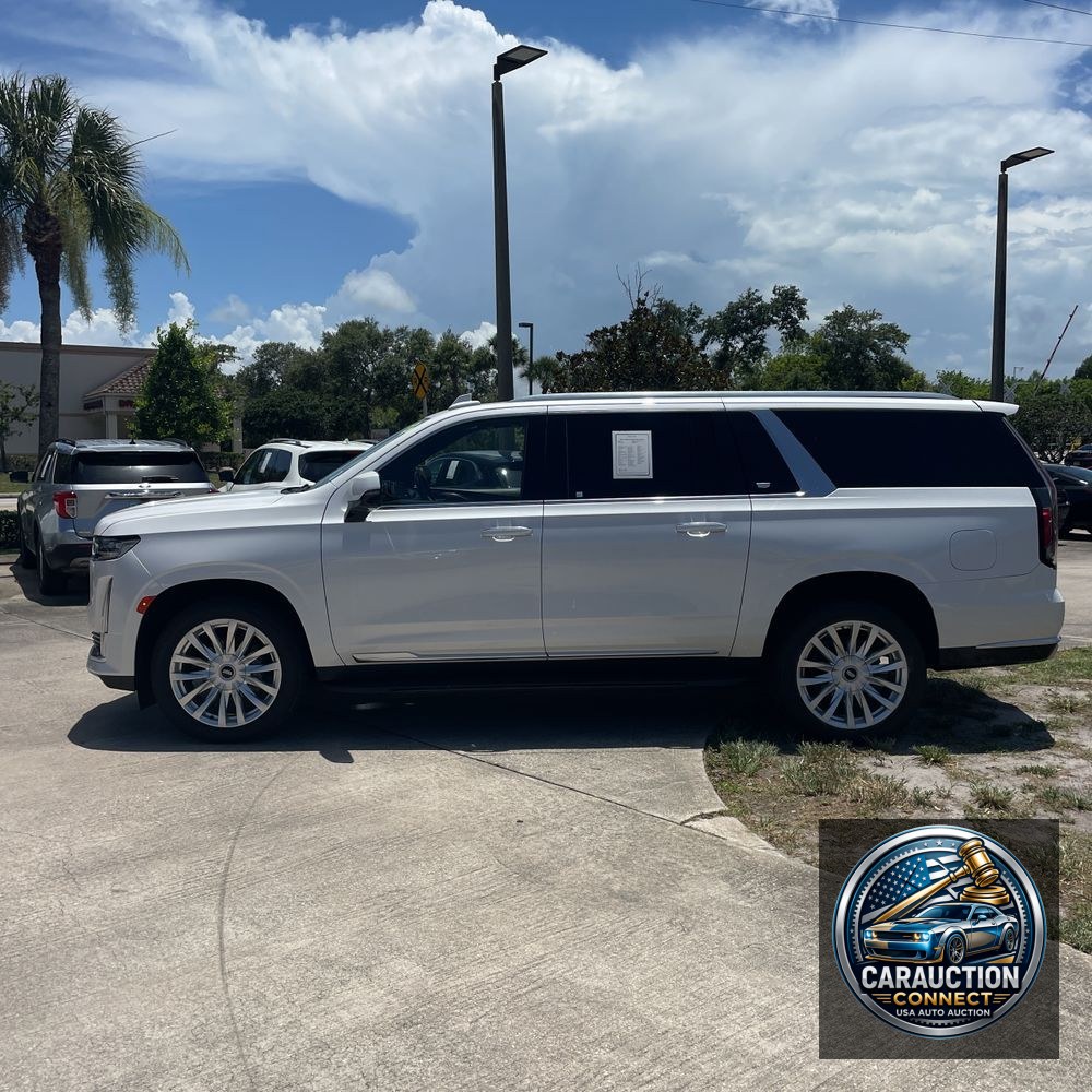 2022 Cadillac Escalade ESV Luxury