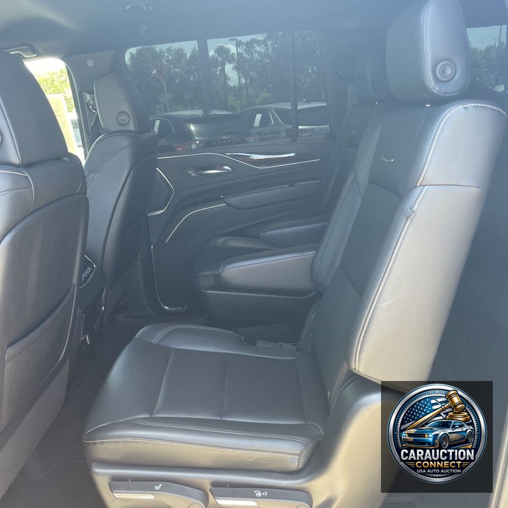 2022 Cadillac Escalade ESV Luxury