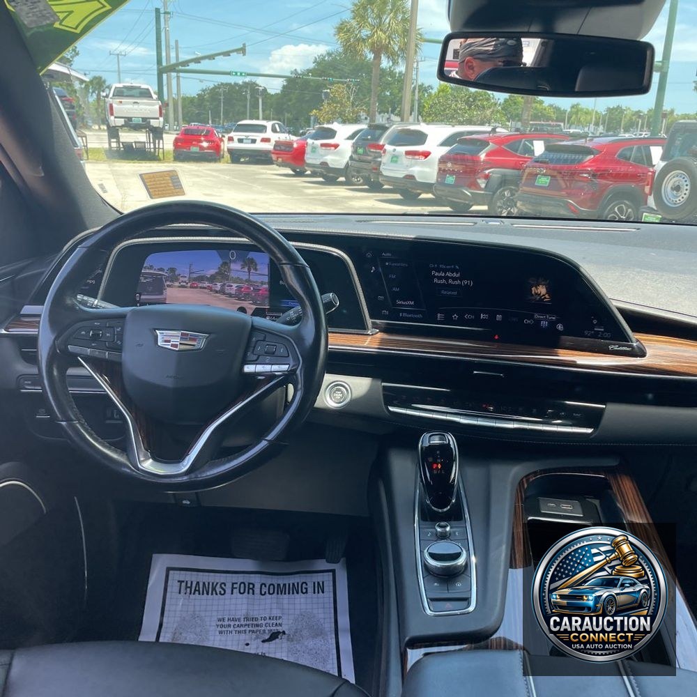 2022 Cadillac Escalade ESV Luxury
