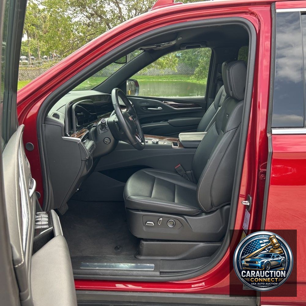2024 Cadillac Escalade ESV Luxury