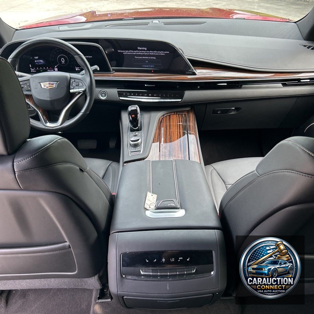 2024 Cadillac Escalade ESV Luxury