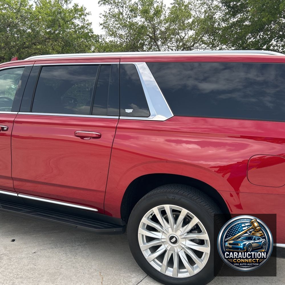 2024 Cadillac Escalade ESV Luxury