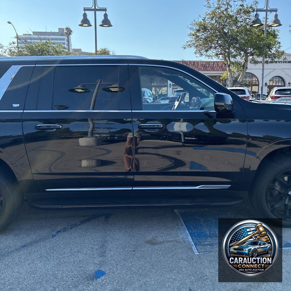 2023 Cadillac Escalade ESV Luxury