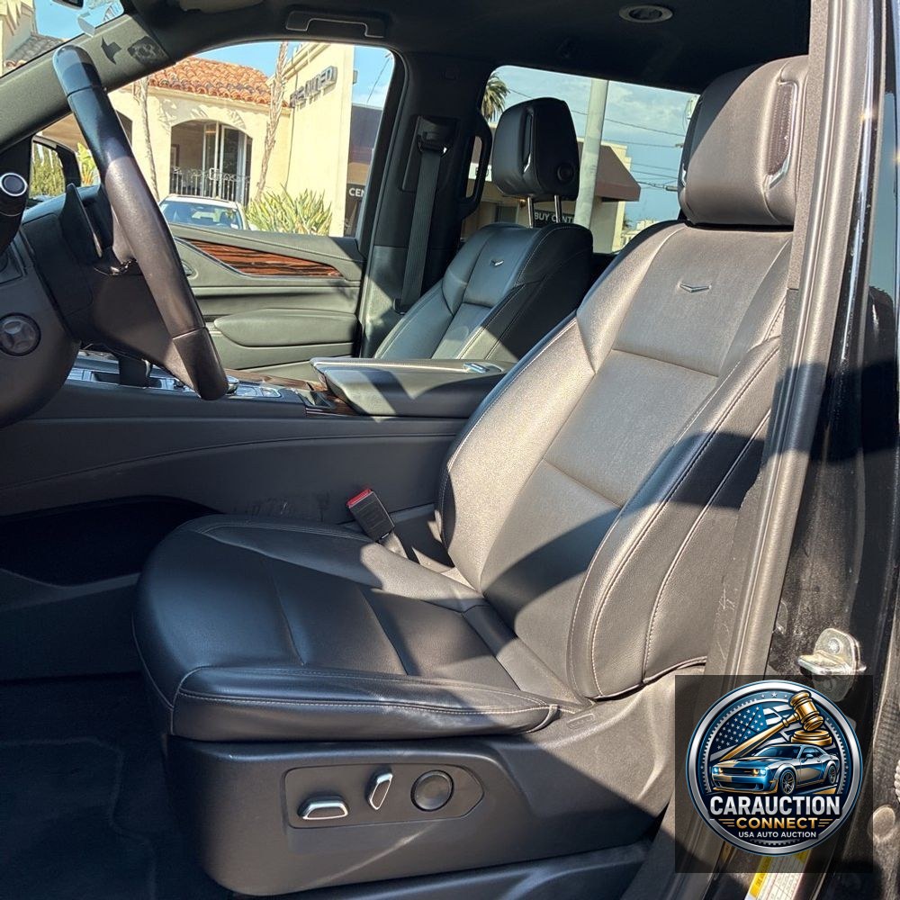 2023 Cadillac Escalade ESV Luxury