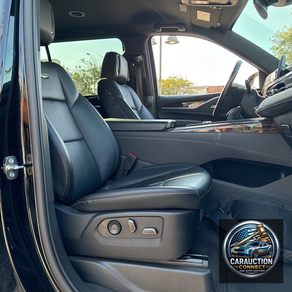 2023 Cadillac Escalade ESV Luxury