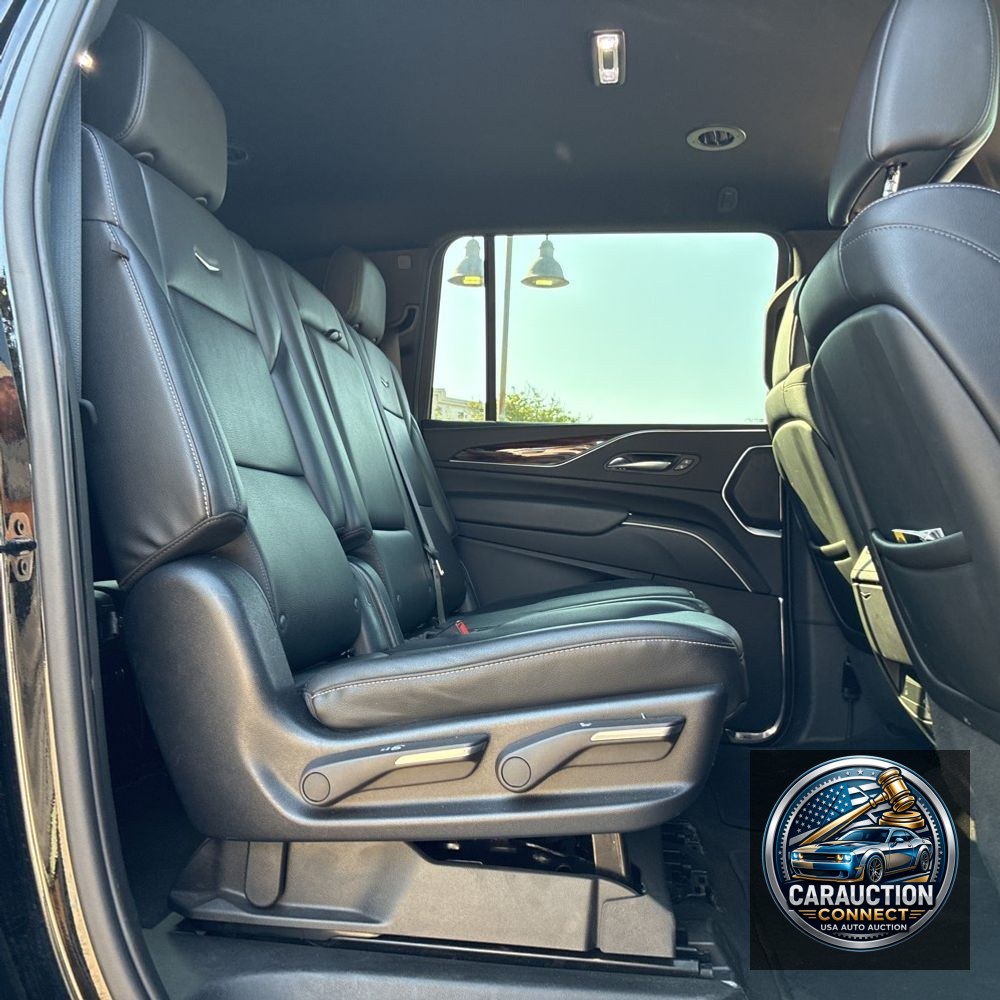 2023 Cadillac Escalade ESV Luxury