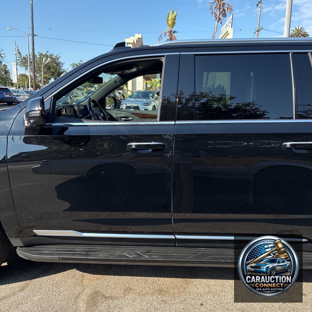 2023 Cadillac Escalade ESV Luxury