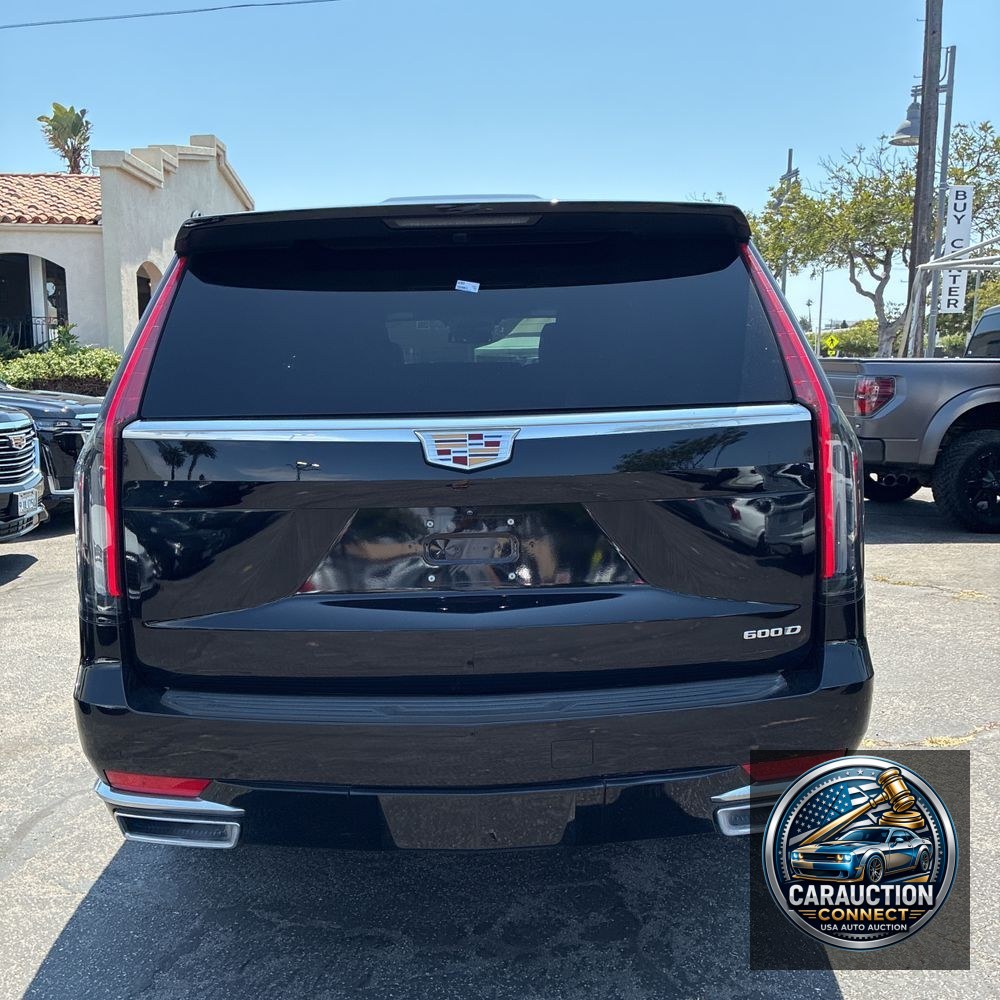 2023 Cadillac Escalade ESV Luxury