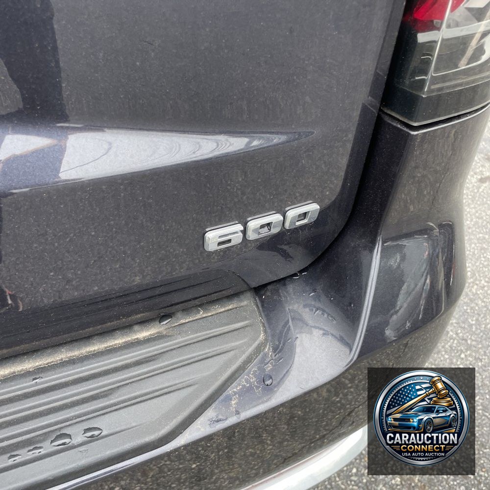 2023 Cadillac Escalade ESV Premium Luxury
