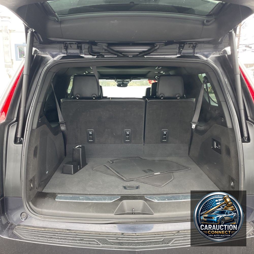 2023 Cadillac Escalade ESV Premium Luxury