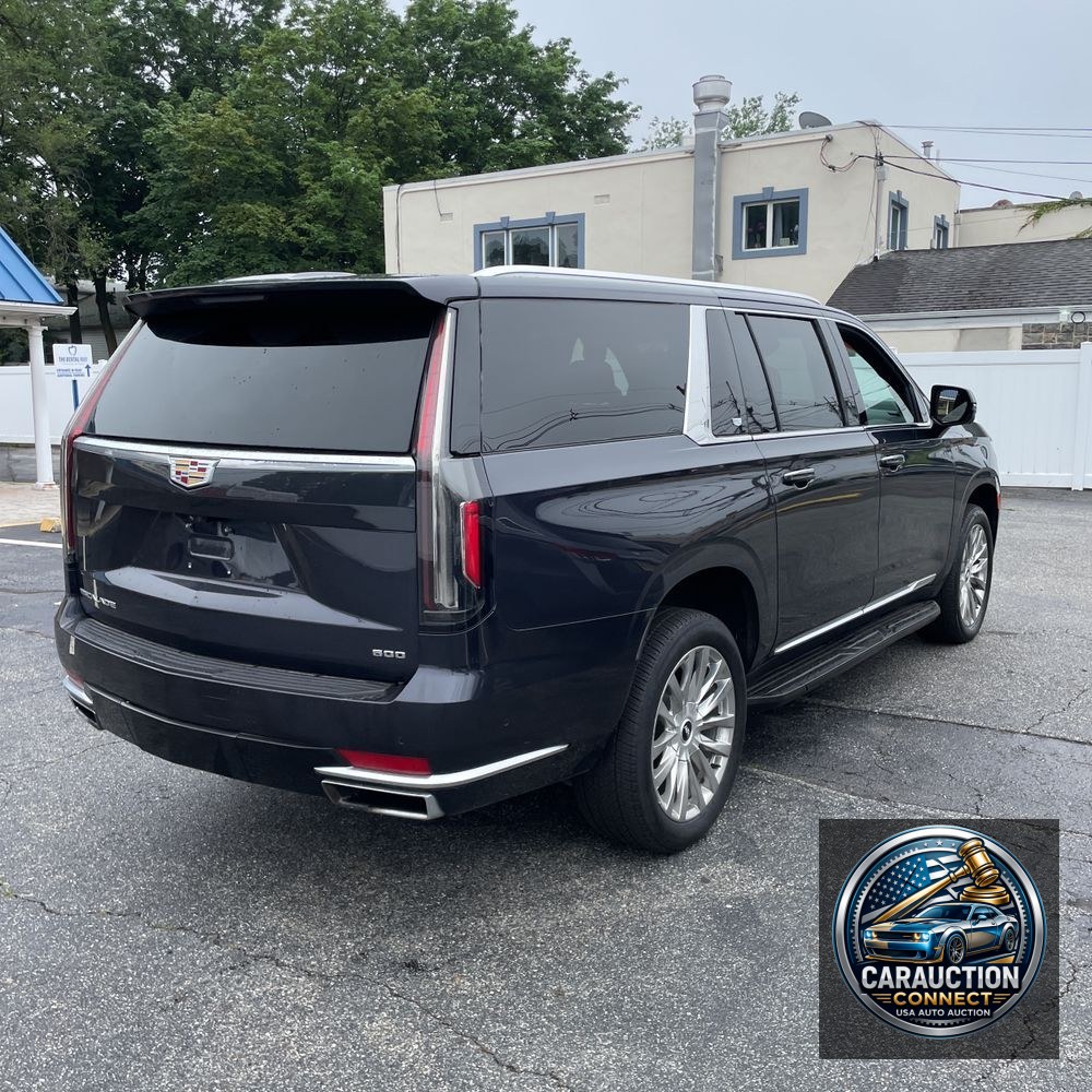 2023 Cadillac Escalade ESV Premium Luxury