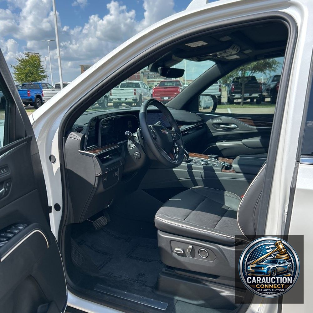 2024 Cadillac Escalade ESV Premium Luxury