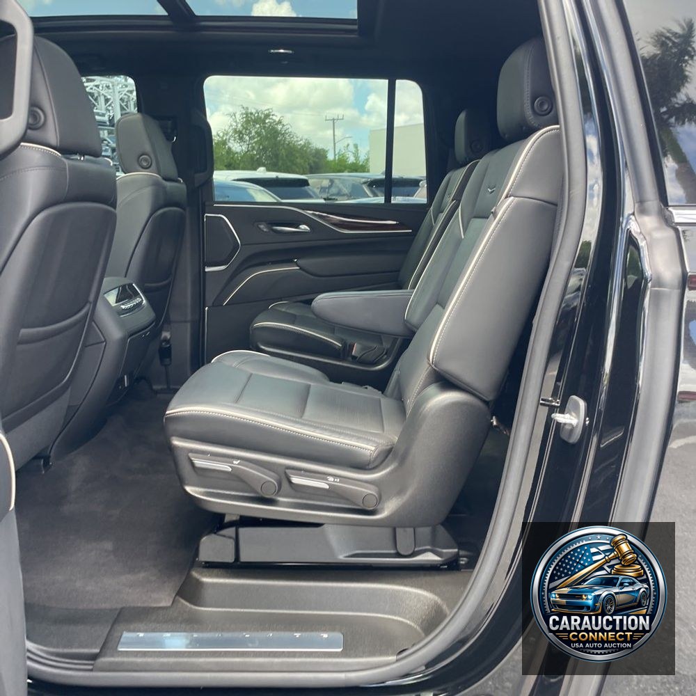 2023 Cadillac Escalade ESV Premium Luxury