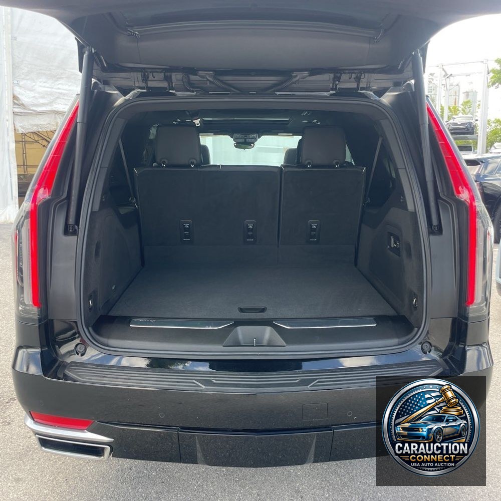 2023 Cadillac Escalade ESV Premium Luxury