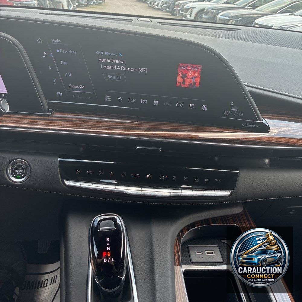 2023 Cadillac Escalade Premium Luxury