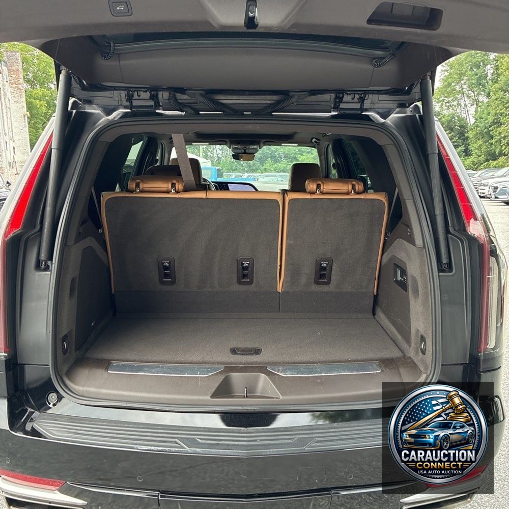 2022 Cadillac Escalade Premium Luxury