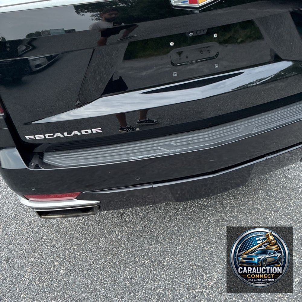 2022 Cadillac Escalade Premium Luxury