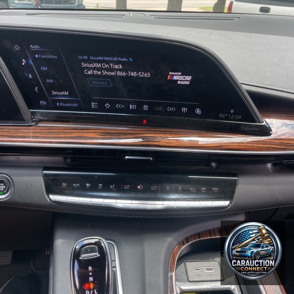2022 Cadillac Escalade Premium Luxury