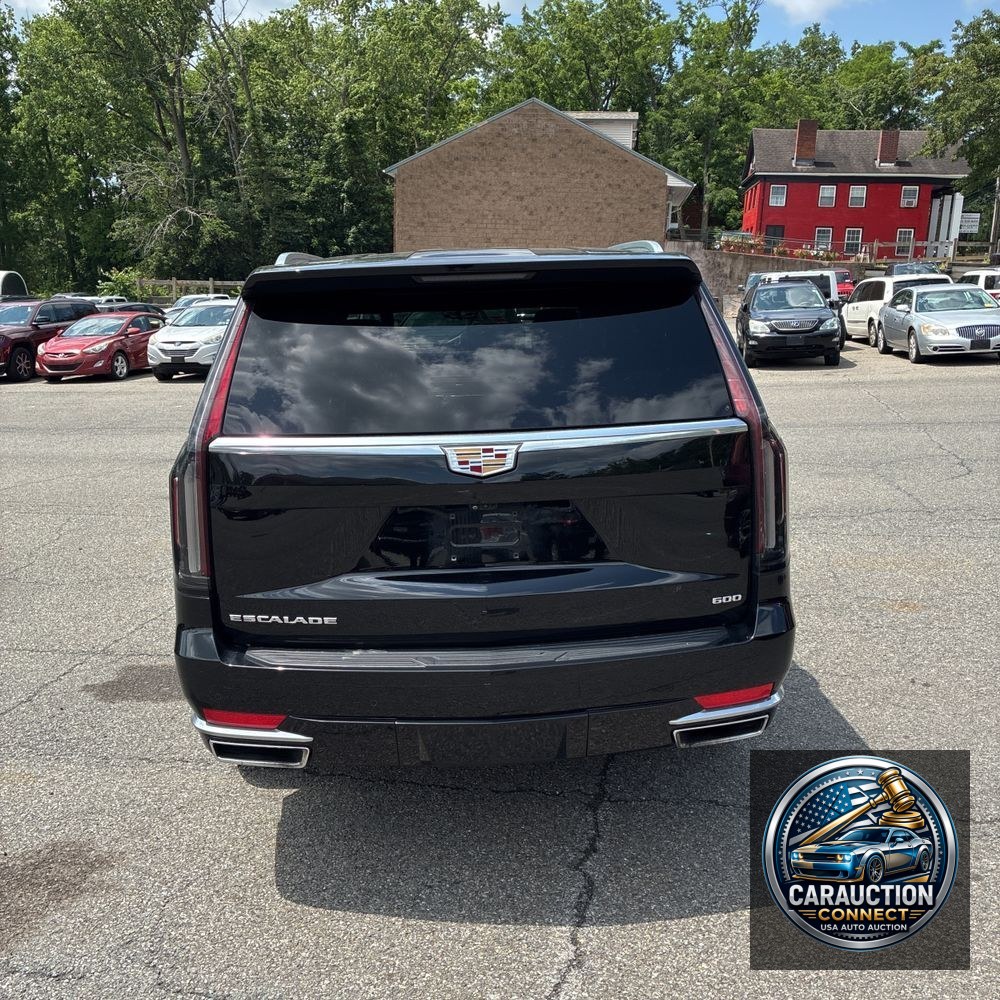 2022 Cadillac Escalade Premium Luxury
