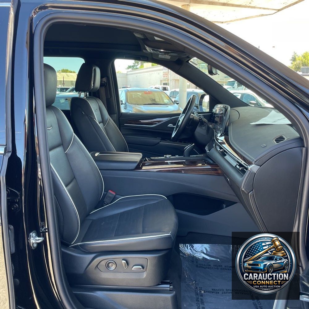 2023 Cadillac Escalade Premium Luxury
