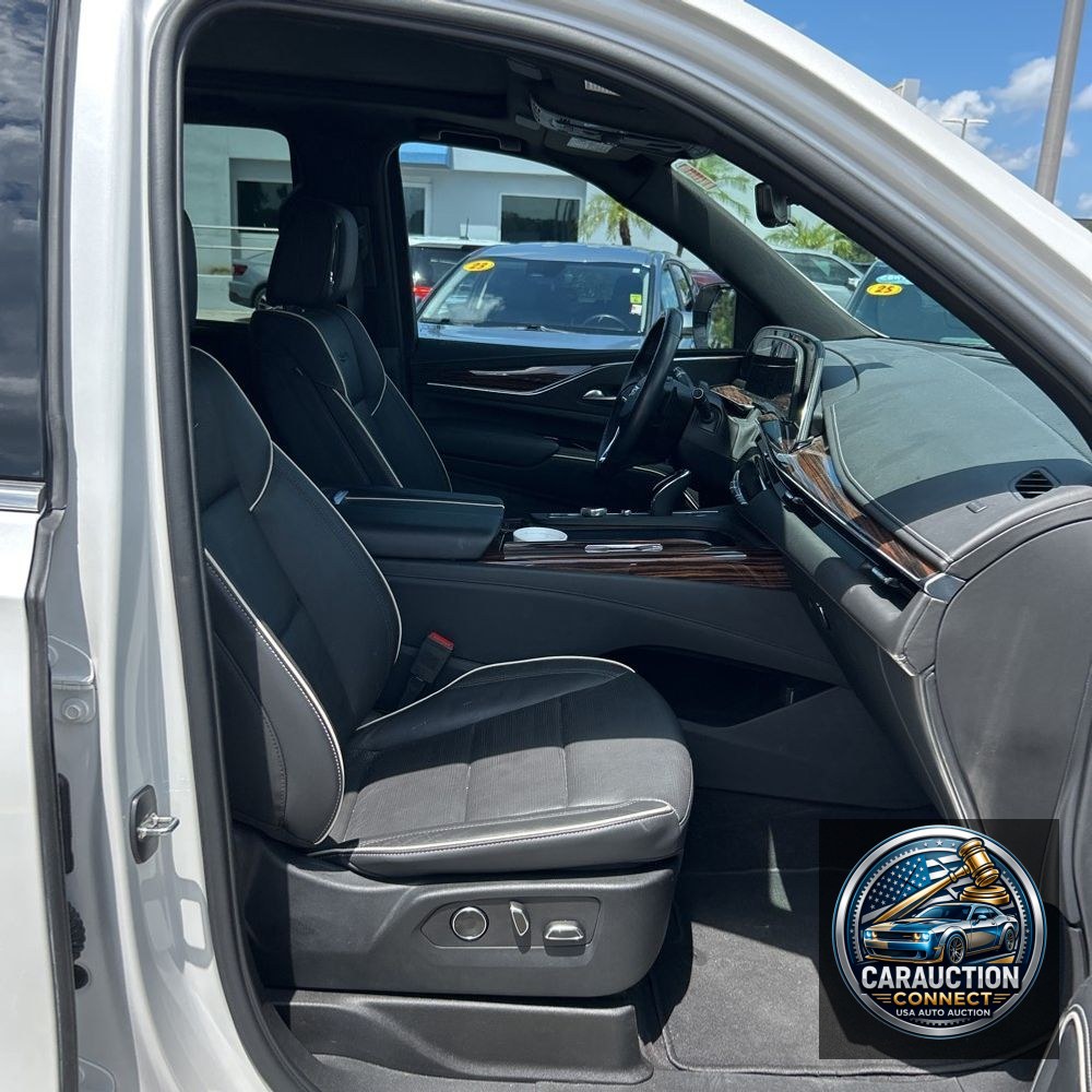 2023 Cadillac Escalade Premium Luxury