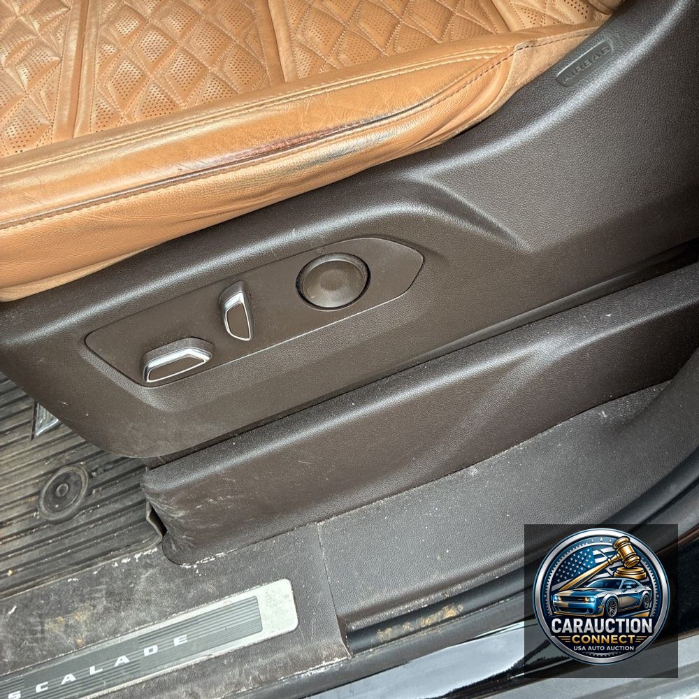 2022 Cadillac Escalade Premium Luxury